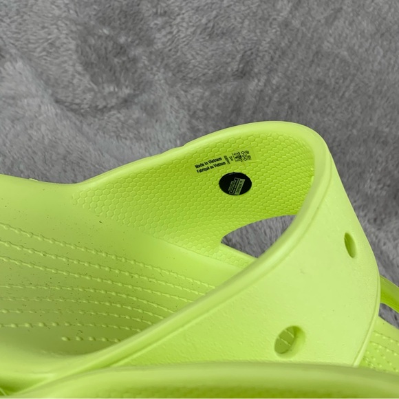 Crocs Classic Men’s 12 Chartreuse Green Slide Sandals Double Strap Relaxed Fit - Picture 11 of 12